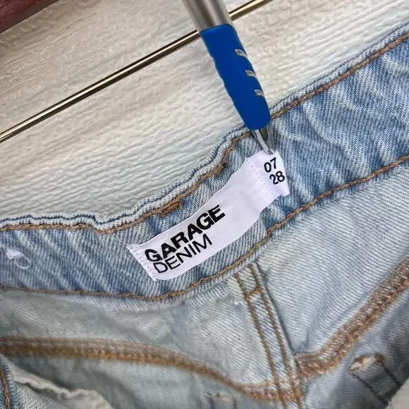 Garage Ariana Blue Denim Relaxed A-Line Shorts 7 High Rise Distressed 4” Inseam - Picture 7 of 7